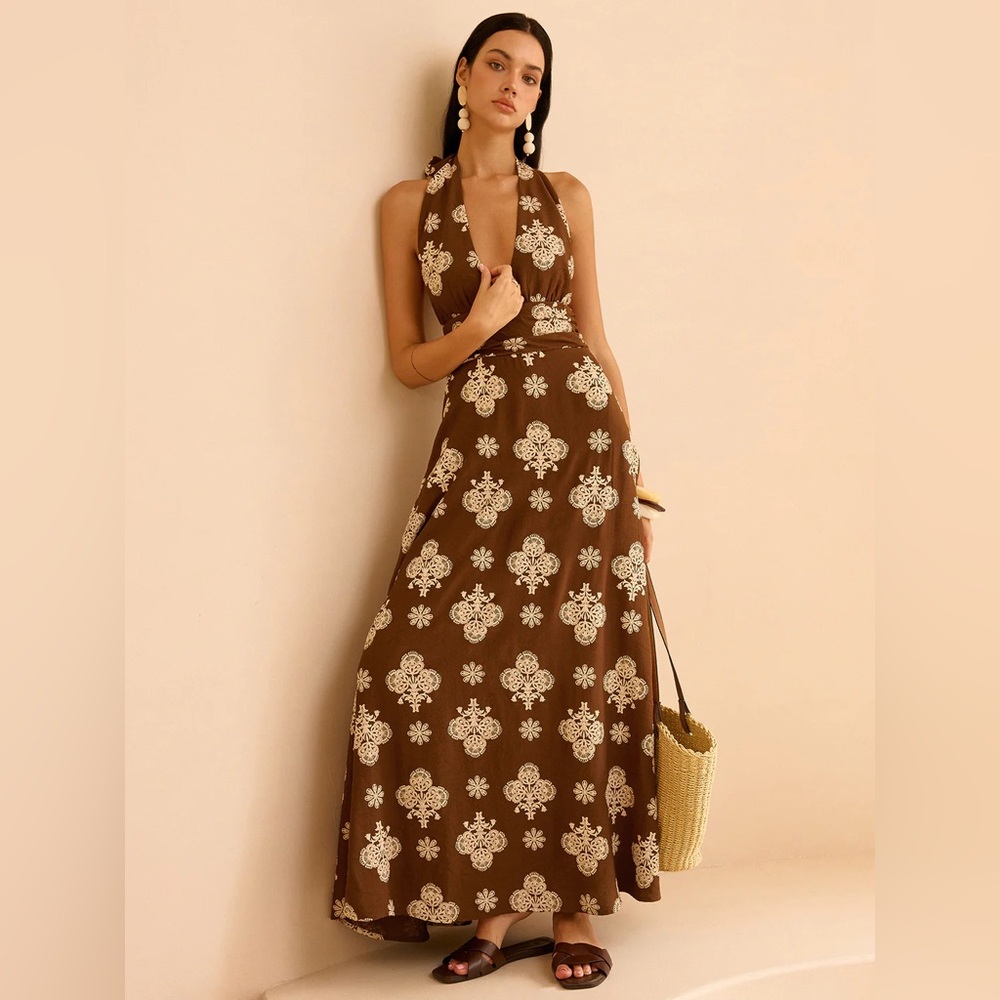 12 Floral Print Pocketed Halter Neck Maxi Dress - Picture 3 of 6